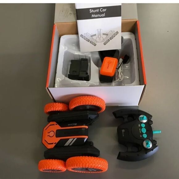 Selvim Radio Controlled RC Car Gesture Control Off-Road. New in box - Picture 6 of 9